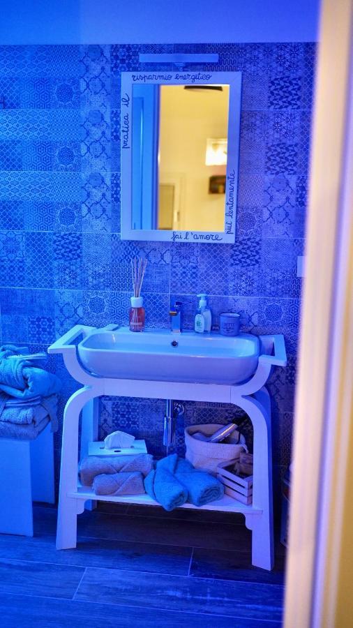 Bed Art Relaxing Suite - Appartamento Con Sauna Happiness Suite Gallery San Benedetto del Tronto Exterior foto